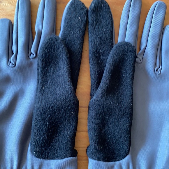 Nike Running/Snowshoeing Gloves - Picture 6 of 7